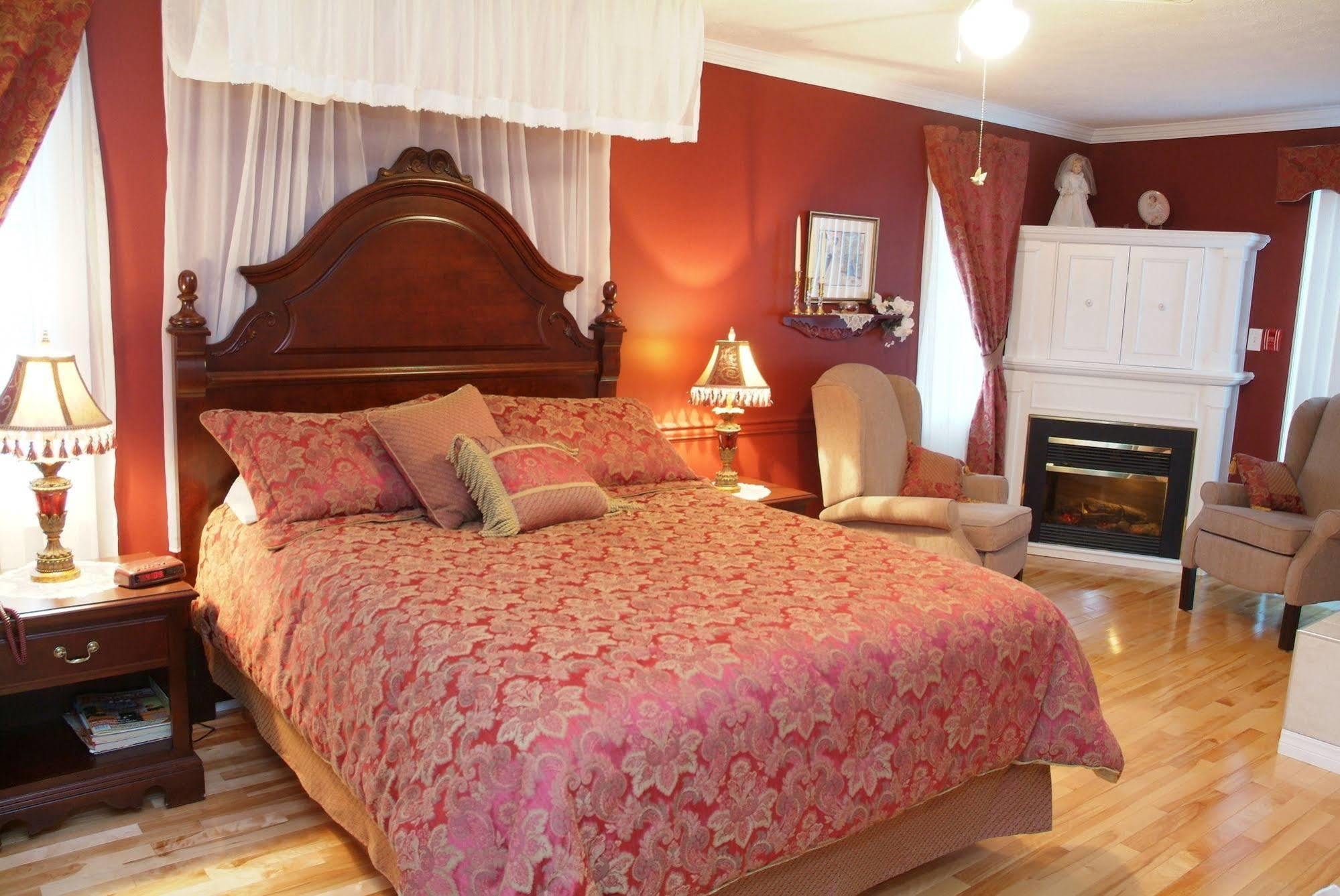Cote'S Bed & Breakfast 그랜드 폴스 외부 사진